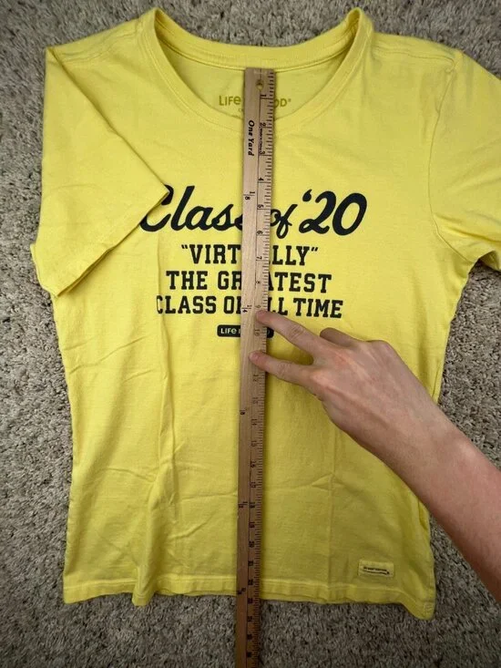 Life Is Good Women’s T-shirt Small Yellow Crusher Tee Crew Neck Class Of ‘20 - Picture 2 of 8